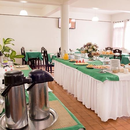 Economic Center Hotel Divinópolis Екстериор снимка