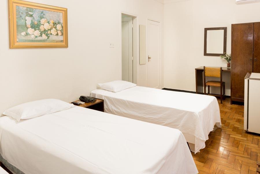 Economic Center Hotel Divinópolis Екстериор снимка
