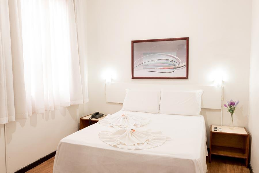 Economic Center Hotel Divinópolis Екстериор снимка